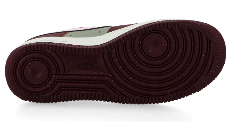 nike-air-force HQ4047-600
