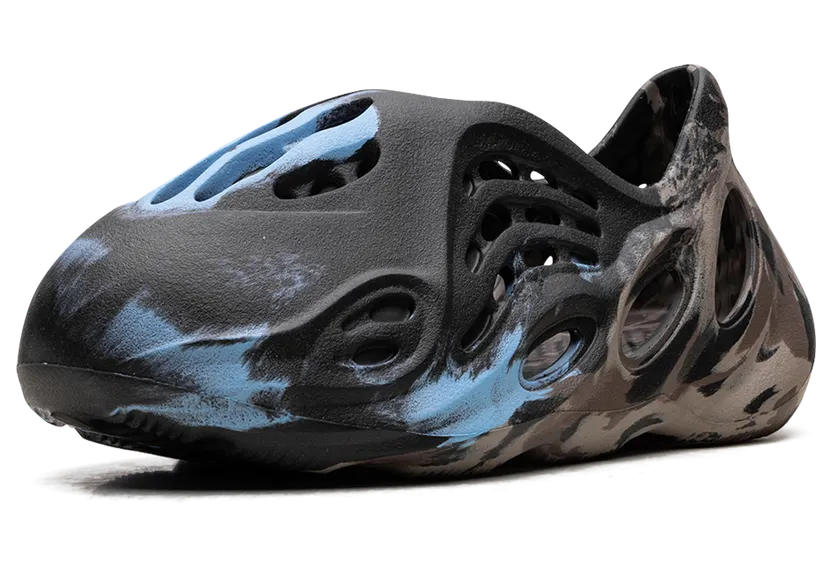 yeezy-sneaker ID4127