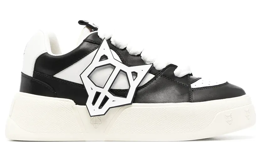 NAKED WOLFE Kosa low-top sneakers – Zwart (KOSABLACK)