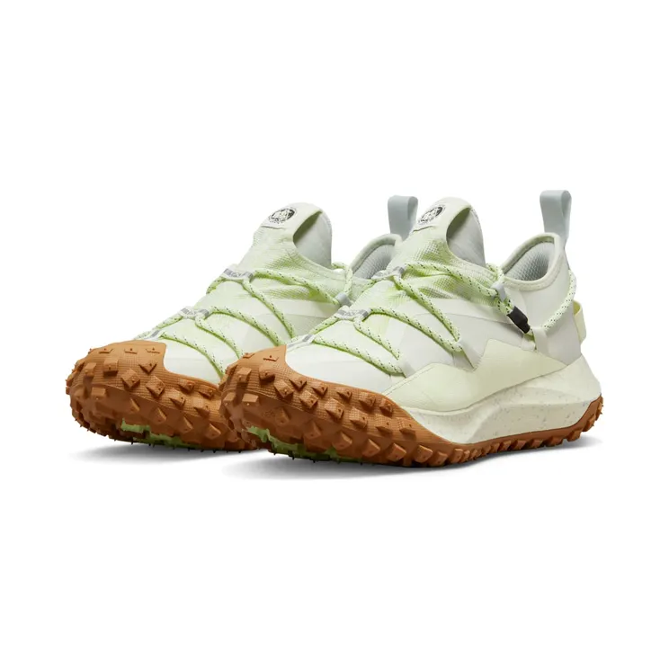 nike-acg DD2861-001
