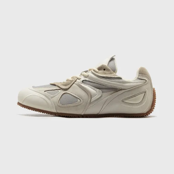 Axel Arigato Slow Runner Beige