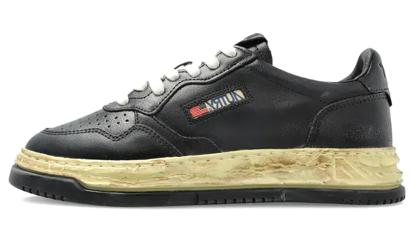 Autry Super Vintage Low “MAISON MIHARA YASUHIRO – Black” (AVLW-MMY2)