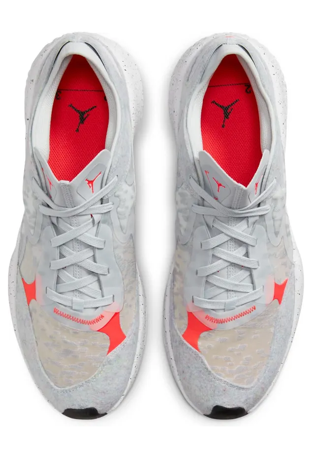 air-jordan-delta DN2647-002