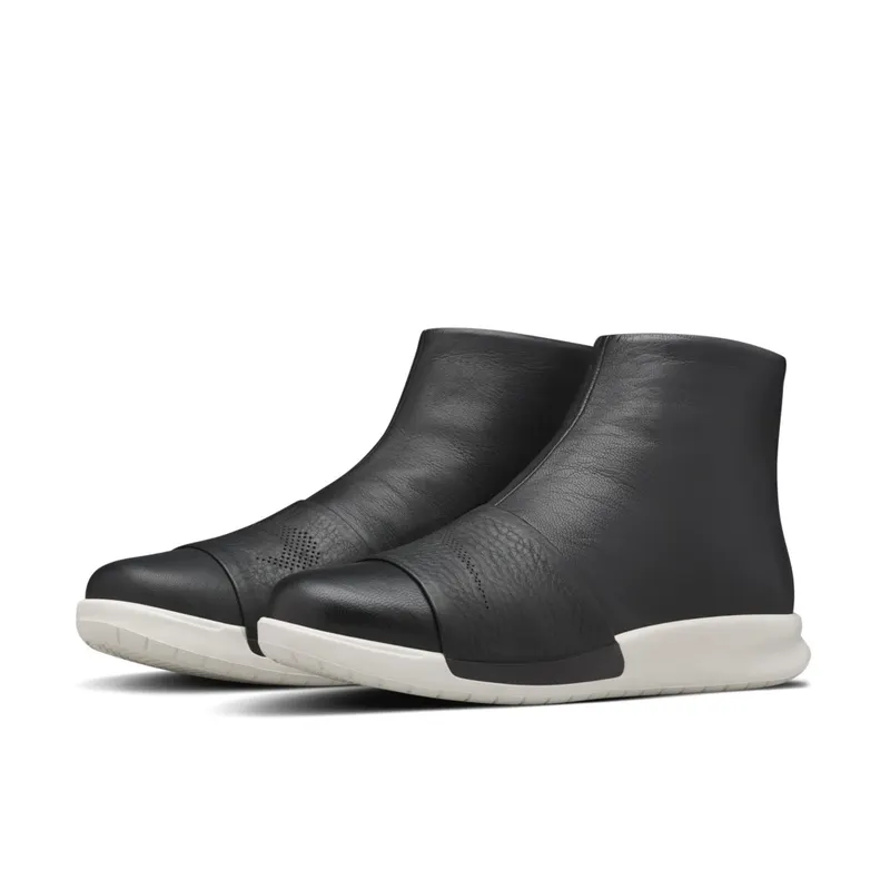 Nike Benassi Lux Boot Black Ivory (W) Black/Ivory-Black (819683-001)