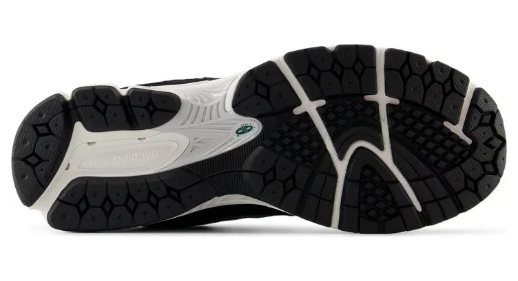 new-balance-2002r M2002RRA