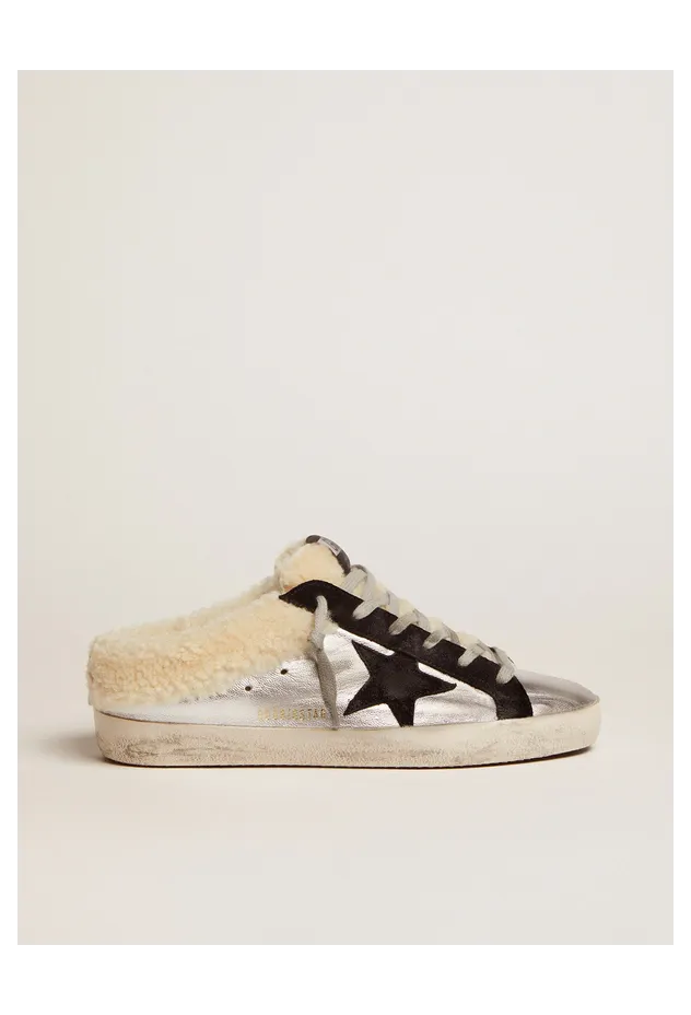 Golden Goose Super-Star Sabot In Silver Laminated Leather With Black Star (GWF00110.F002307.70149)