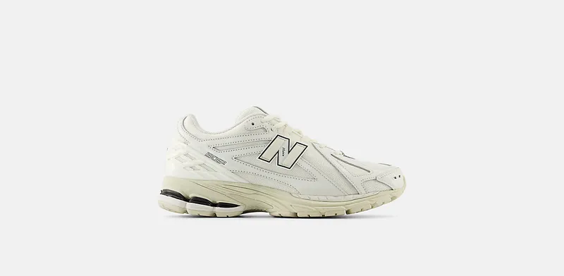New Balance 1906R White Black (M1906RWW)