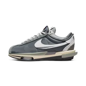Nike Zoom Cortez SP sacai “Iron Grey / Light Cream / White” (DQ0581-001)