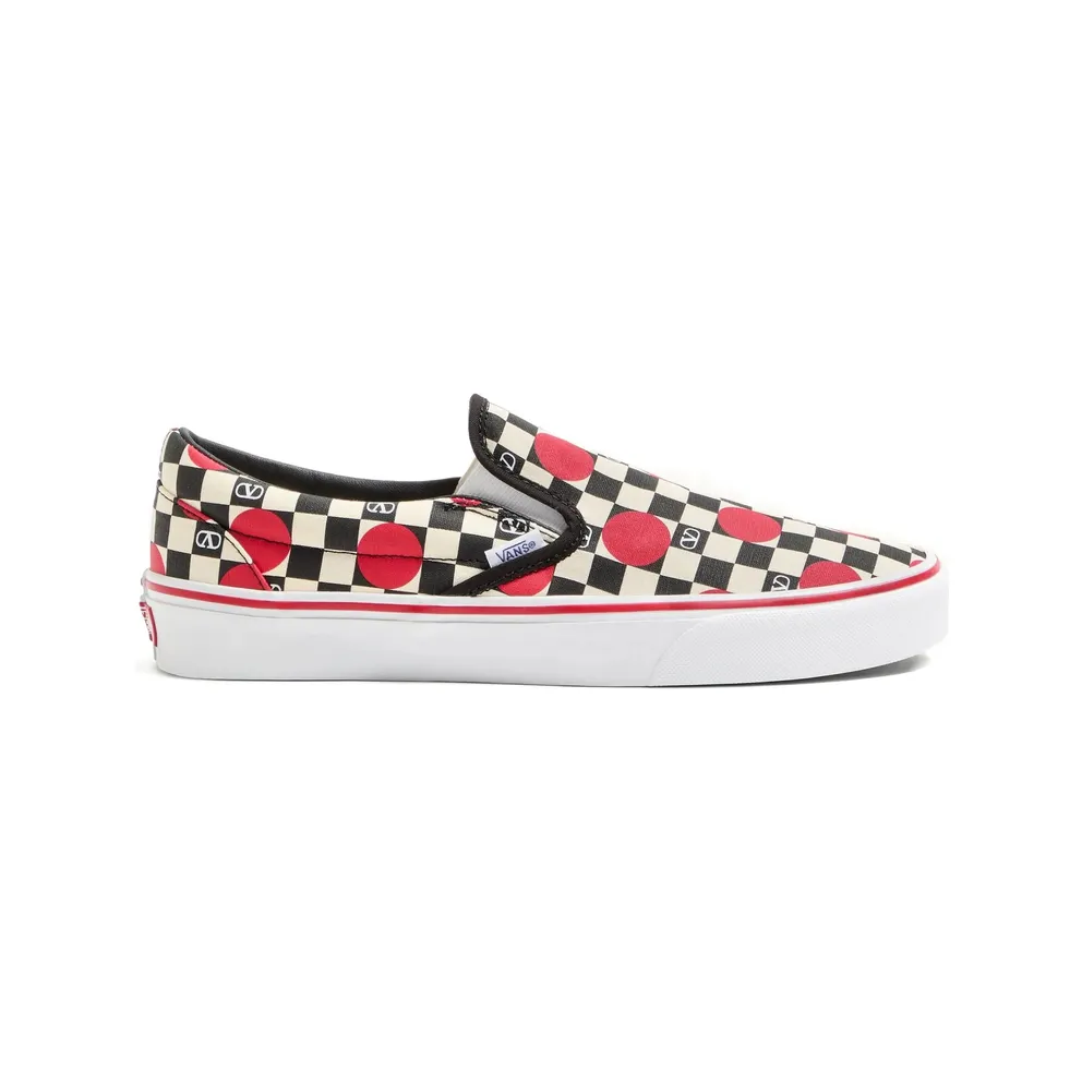 Vans X Valentino Valentino Garavani and Vans Slip-On “Neutrals/Black” (8Y2S0M96WHX BAG)