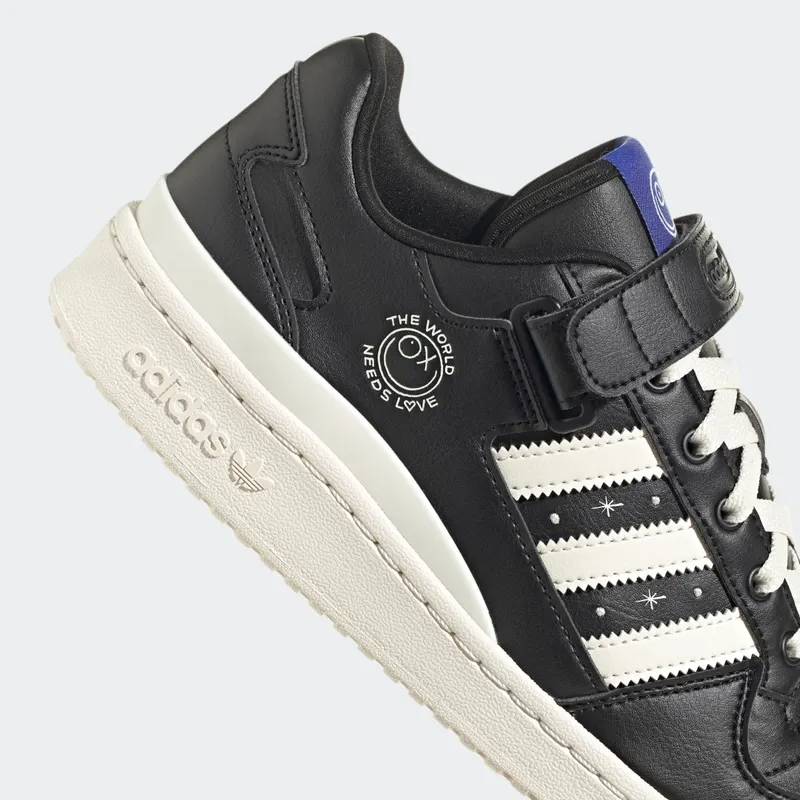 Adidas Forum Low x André Saraiva Core Black / Cream White / Core Black (GZ2205)