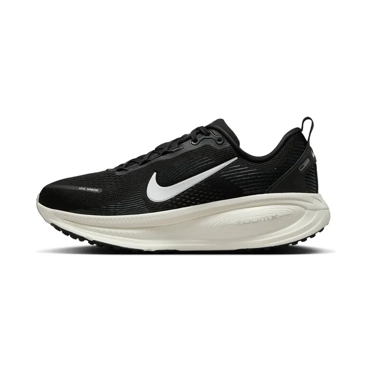 Nike Vomero 18 “Black / Coconut Milk / Light Iron Ore / Summit White” (HM6804-005)