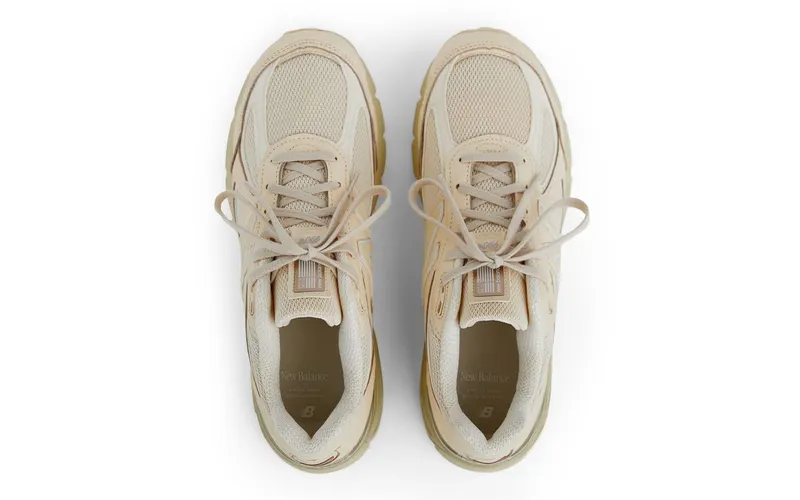 New Balance 990v4 “Made in USA – Macadamia Nut” (U990BO4)