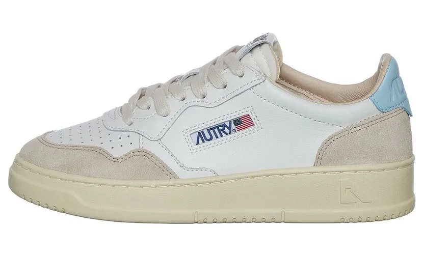 Autry Medalist Low White / St Blue (AULWLS69) (4)