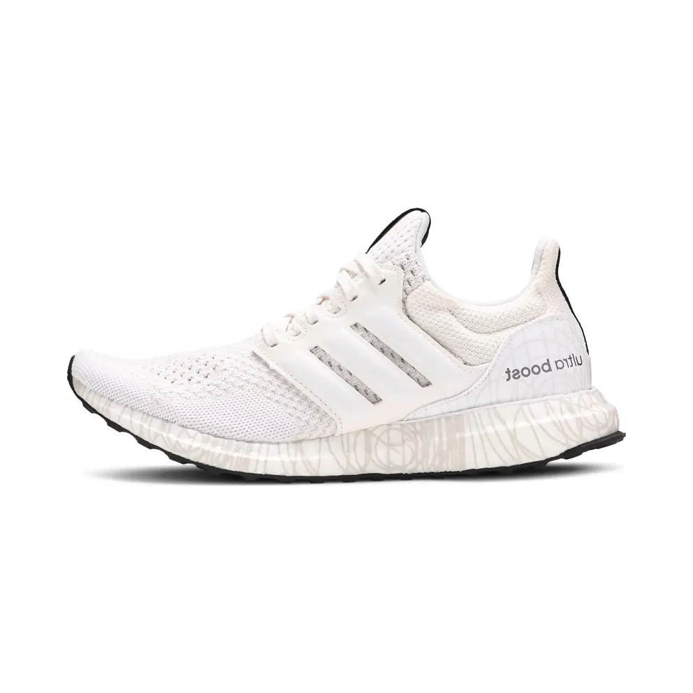 adidas Ultra Boost DNA Star Wars Princess Leia