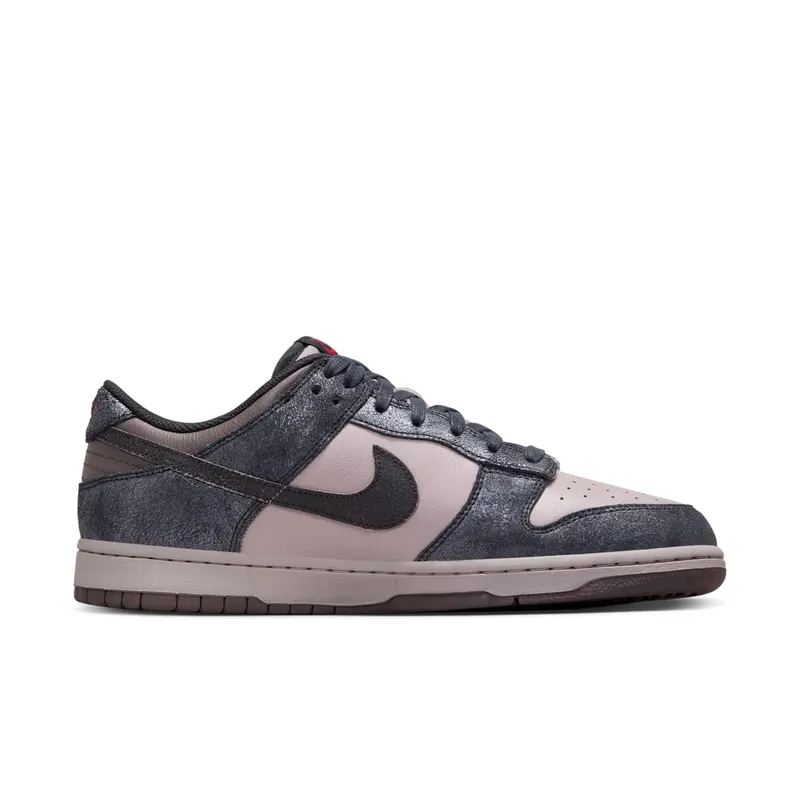 Nike Dunk Low “CBGB” (IB2258-001)