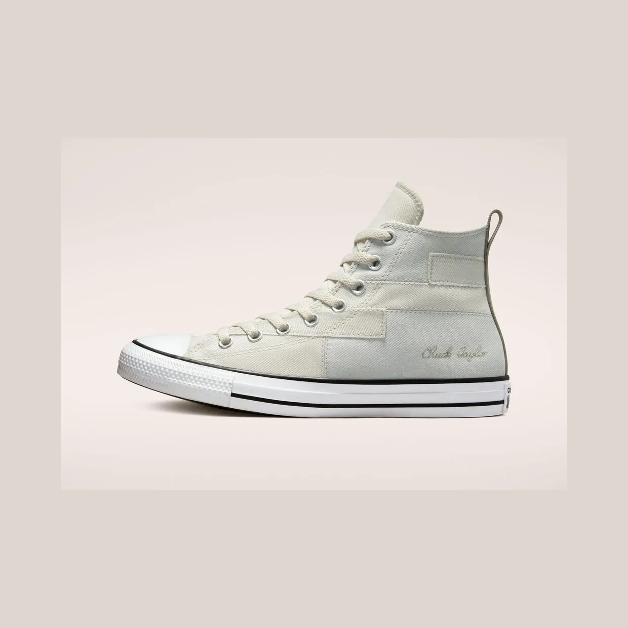 converse-chuck-taylor-all-star A02556C