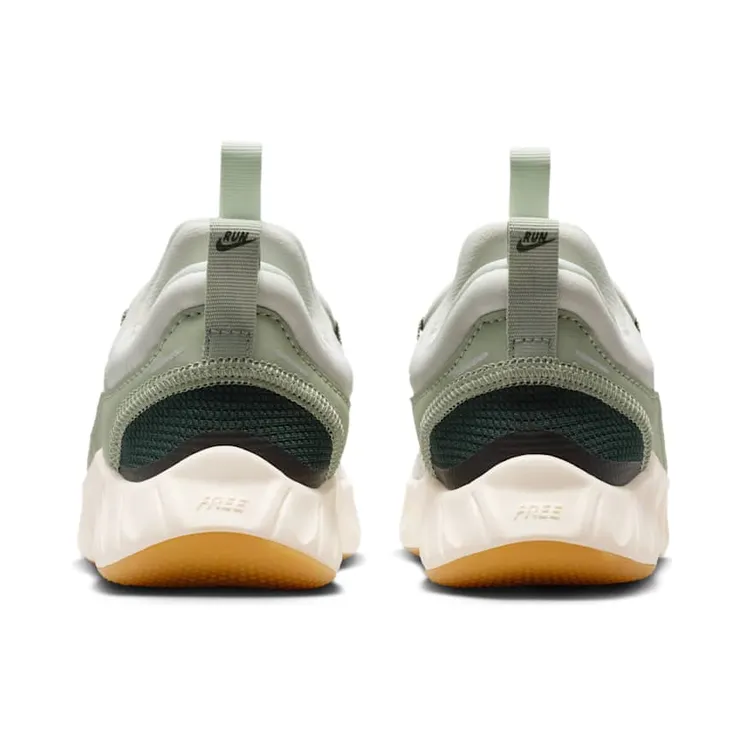 nike-free IQ5811-002