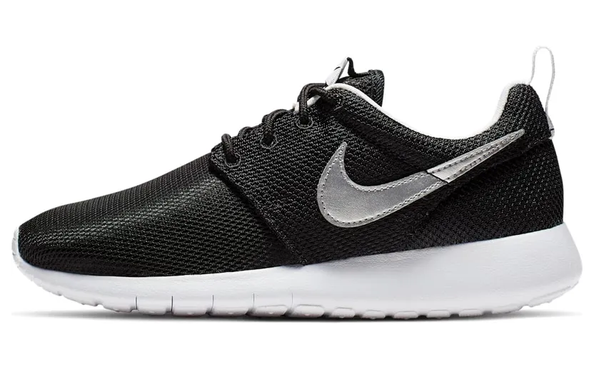 Nike Roshe One (GS) “Black Metallic Silver” (599728-021)