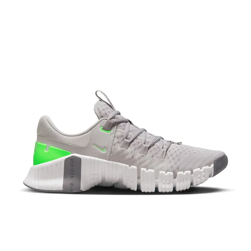 Nike Free Metcon 5 “Light Iron” (DV3949-002)