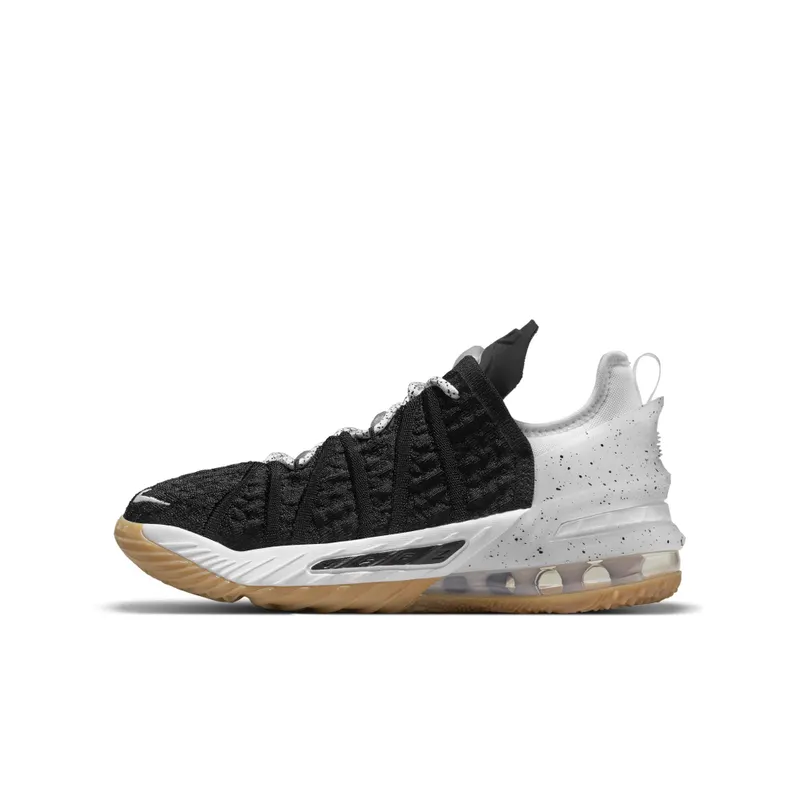 LeBron 18 voor kids Black (CW2760-007)