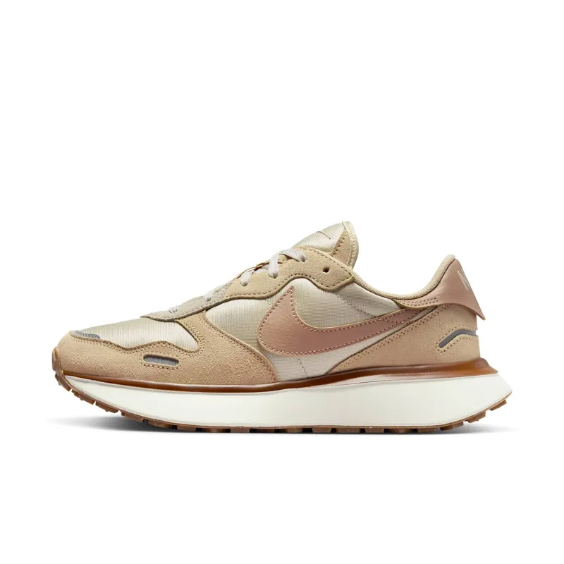 Nike Phoenix Waffle (sanddrift / hemp / sesame / metallic silver) – FD2196-102