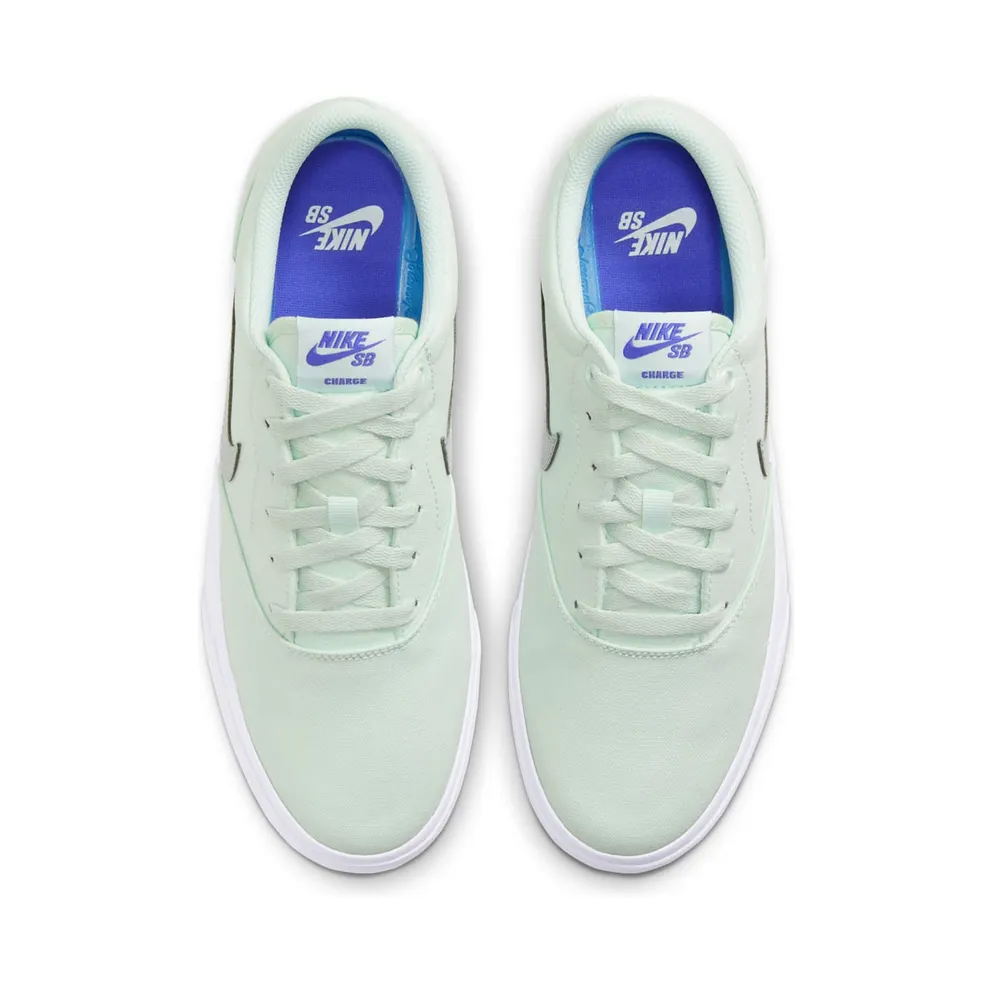 Nike SB Charge Canvas “Barely Green / Sapphire / Metallic Platinum” (CD6279-302)