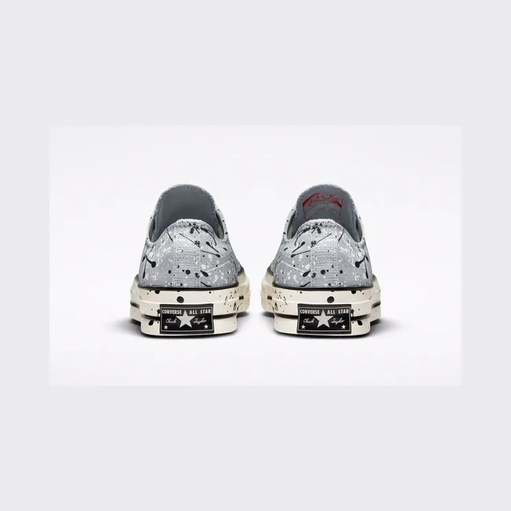 converse-chuck-taylor-all-star A01172C