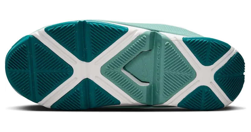 nike-sneaker DR5540-013