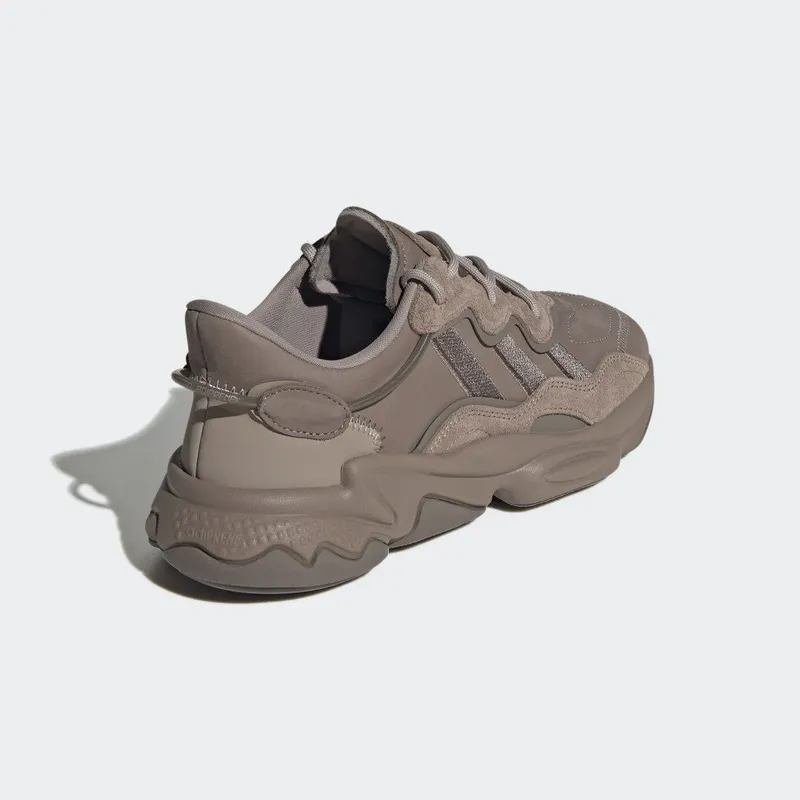 Adidas OZWEEGO Chalky Brown / Simple Brown / Cloud White (GY6813)