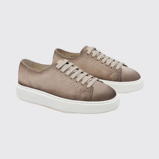 Santoni Suede Leather Low-Top Sneakers with Embossed Logo and Rubber Sole Nude (WBCD61355BARTEYAE40)