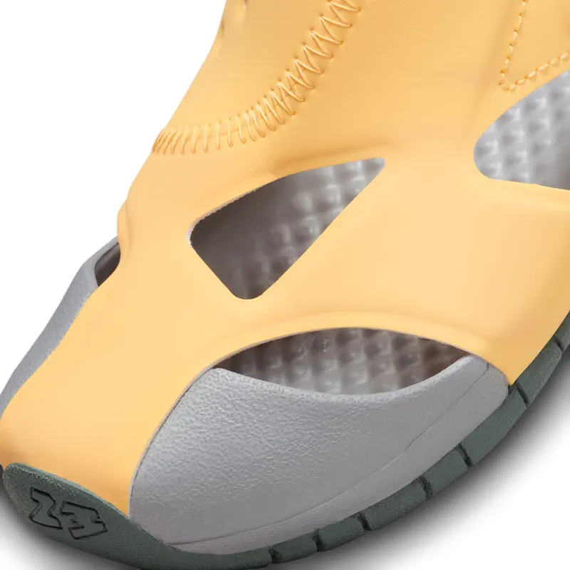 Jordan Flare Topaz Gold Tech Grey Light Graphite Cement Grey (CI7849-700)
