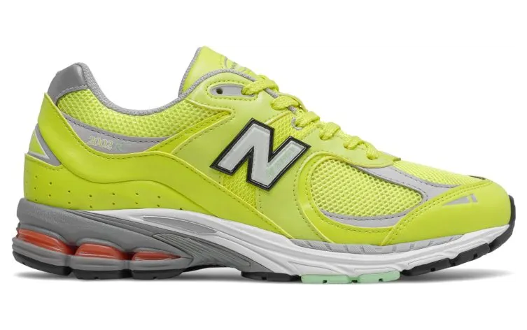 new-balance-2002r M2002RLC