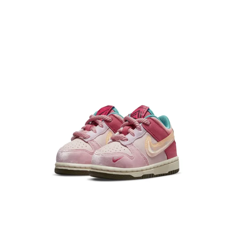 Nike Dunk Low Social Status Free Lunch Strawberry Milk (TD) (DM3350-600)