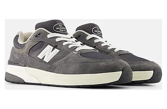 new-balance-numeric NM933GDY