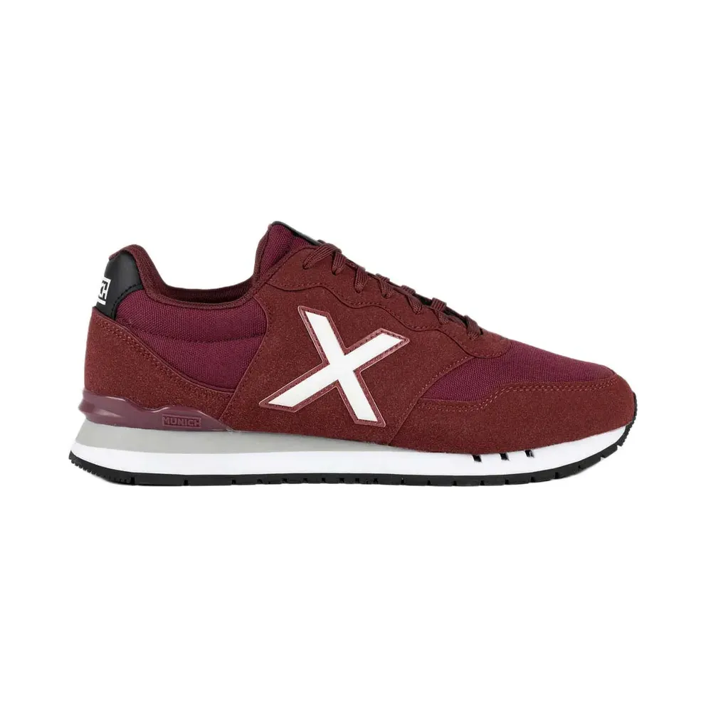 Munich Dash Red (415028741)
