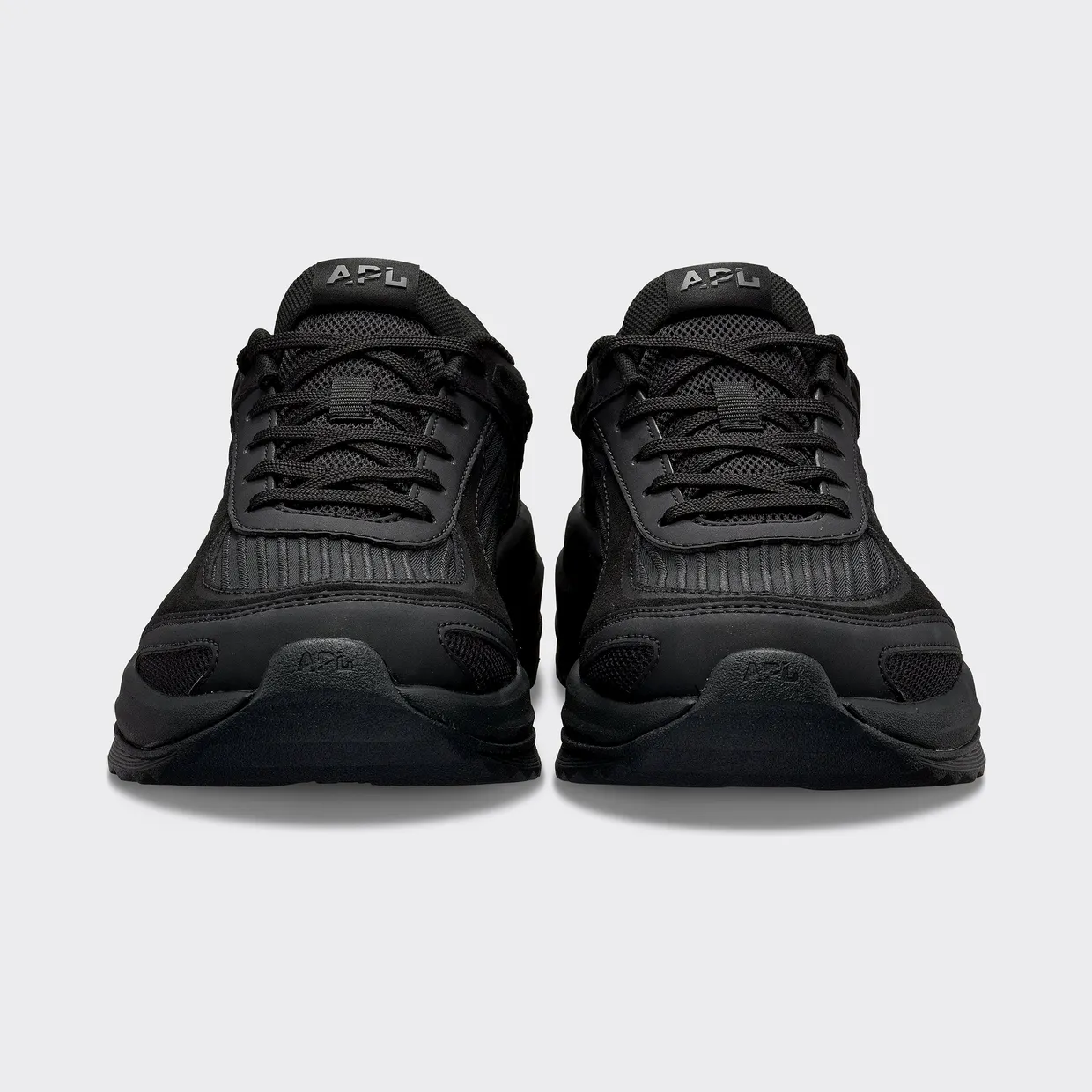 APL Jogger “Black/Black/Black” (Heren) (4)