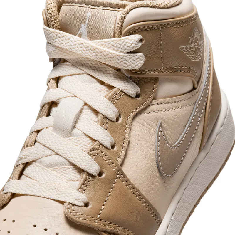 air-jordan-1 HF4781-203
