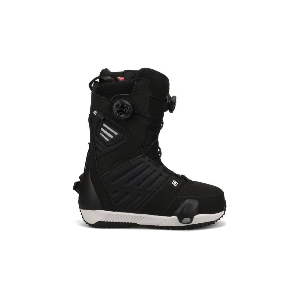 DC Judge Step On “Black” (ADYO100076BKW)
