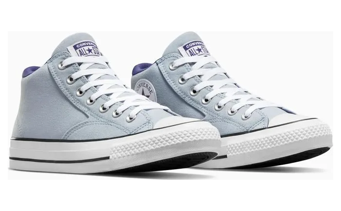 converse-chuck-taylor-all-star A04470C