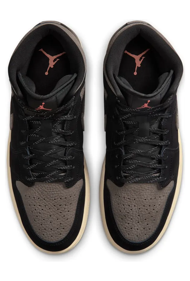 air-jordan-1 IB7110-002