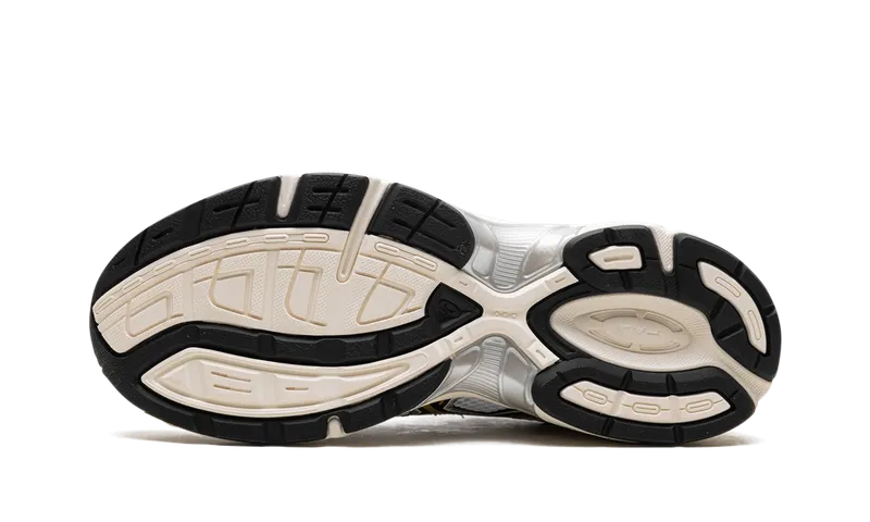 Asics Gel 1130 “White / Black” (1203A698-100)