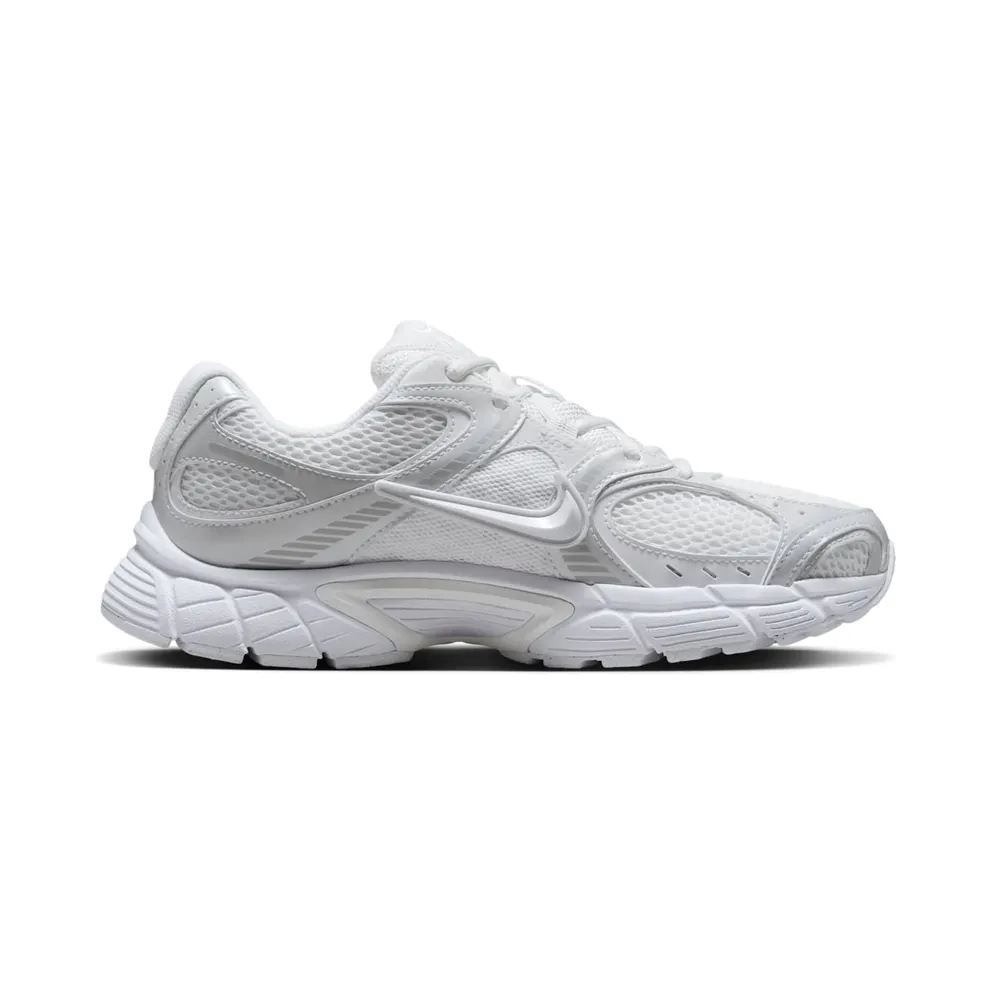 Nike V5 RNR “White Black Metallic Silver” (HQ7901-101)