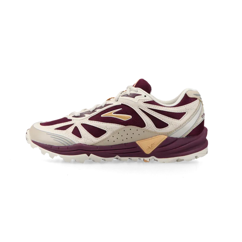 Brooks Cascadia 1 Beet Moonbeam (110502-1D-971)