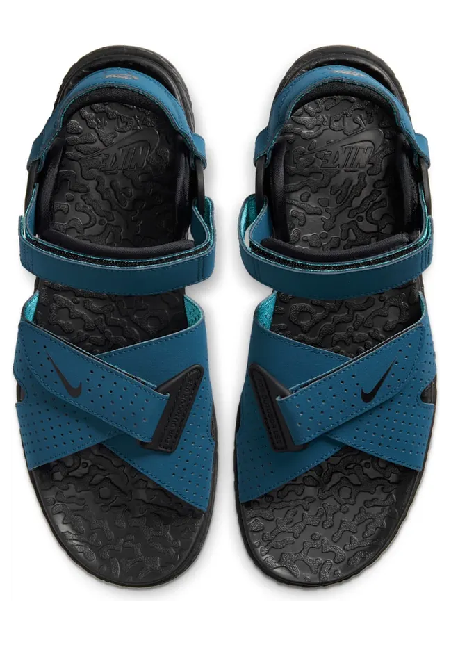 nike-air CT2890-400
