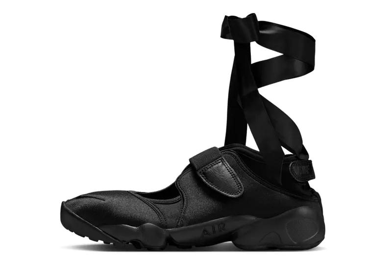 Nike Air Rift Triple Black Satin (IH1990-010)