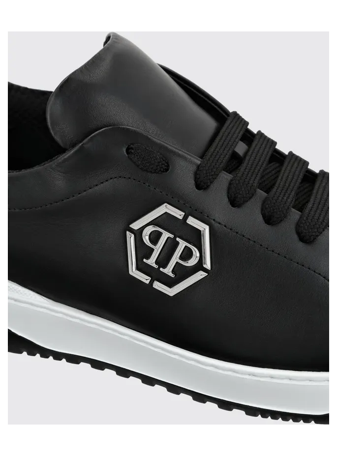 Philipp plein Low-Top Smooth Leather Sneakers with Hexagon Logo and Monogram Black (PADSMSC3958PLE005N02) (2)
