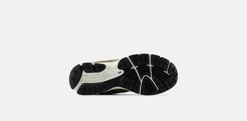 New Balance 2002R “Footlocker Exclusive” (M2002RFO)