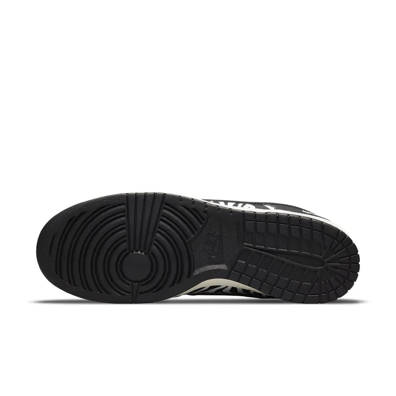 Nike SB Dunk Low Quartersnacks Zebra – “Black / White” (DM3510-001)