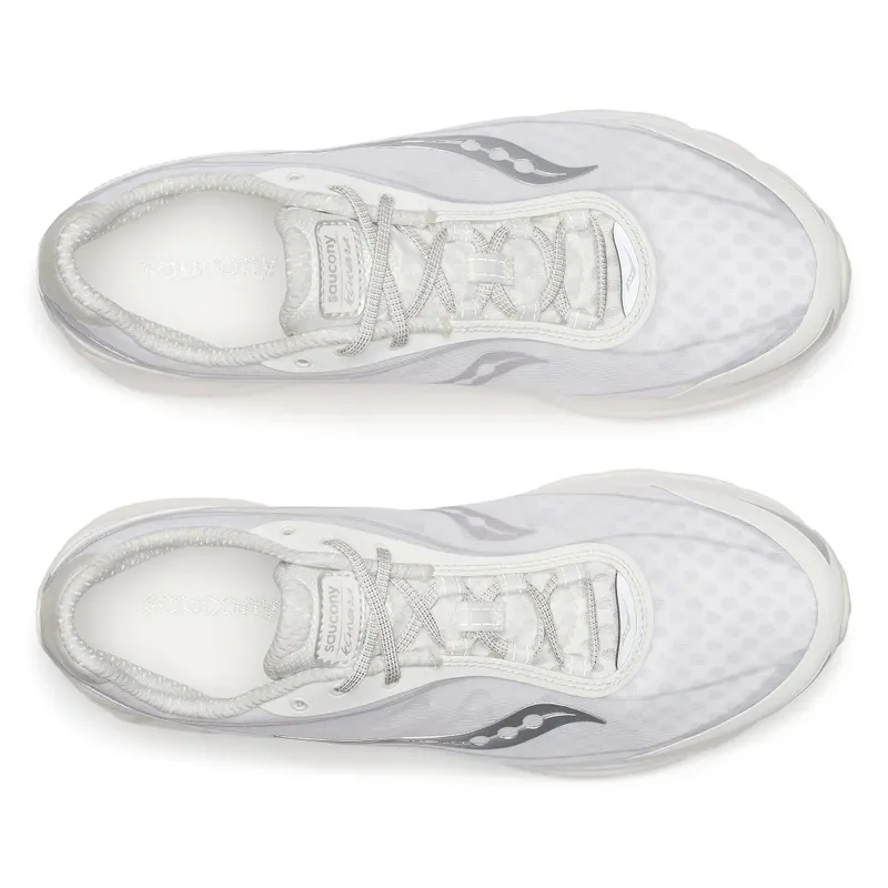 SAUCONY Kinvara 1 “Ivory / Silver” (S101650-1003)