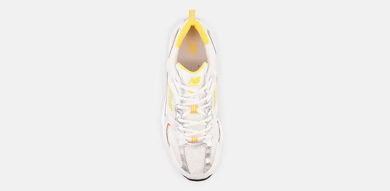 New Balance 530 “White Vibrant Apricot Silver Metallic” (MR530PUT)